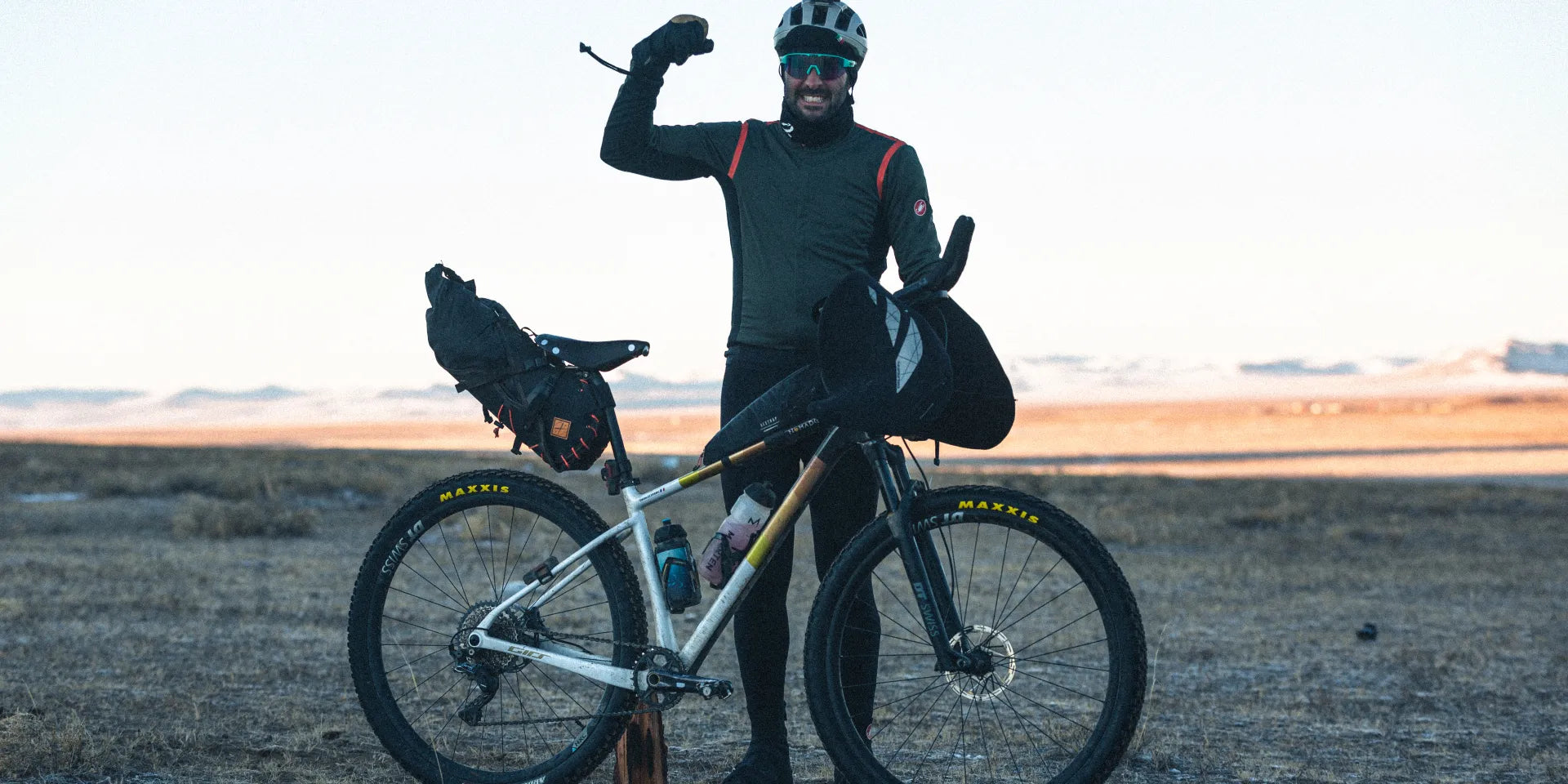 Steven Le Hyaric traverse le désert de Gobi sur le GIRS Nomade.
